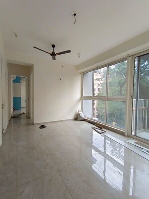 Room in 2 BHK Apartment at Tata Serein, Pokhran Road No Two – for Rent