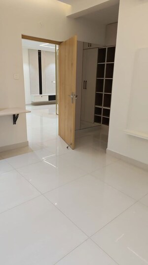 Room in 3 BHK Apartment at ASBL Spectra, Financial District – for Rent