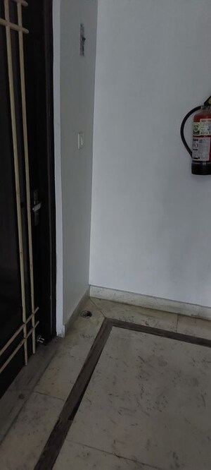 2 BHK Builder Floor For Rent in Nirman Vihar