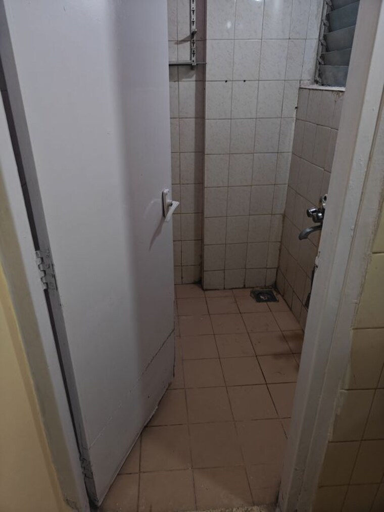 Bathroom, alica-nagar-chs 1 Bedroom 525 Sq.Ft. Apartment In Kandivali East Mumbai 10682348