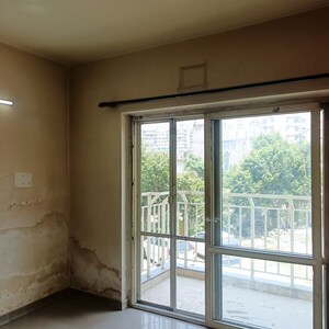 Room in 2 BHK Apartment at BPTP Park Grandeura, Sector 82 – for Sale