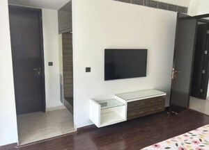 Room in 4 BHK Apartment at Abw La Lagune, Sector 54 – for Rent