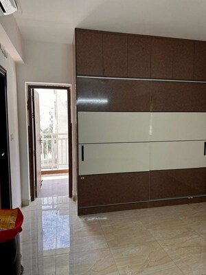 Furnished Amenities in 3 BHK Apartment at Lakshmi Cadillac, Kondapur – for Rent