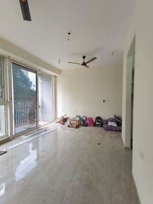 Room in 2 BHK Apartment at Tata Serein, Pokhran Road No Two – for Rent