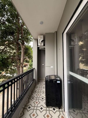 Balcony in 2 BHK Builder Floor at Sector 57 – for Rent