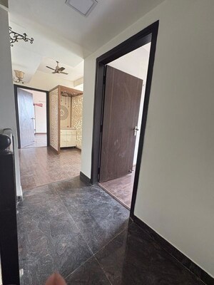 Room in 4 BHK Apartment at BPTP Mansions, Sector 66 – for Rent