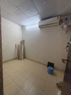 Utility Room in 4 BHK Apartment at BPTP Mansions, Sector 66 – for Rent