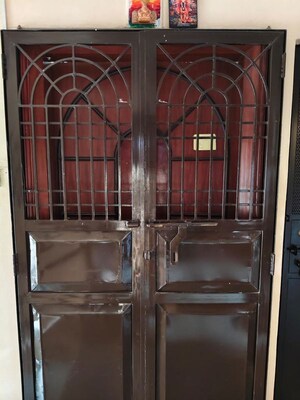 Bathroom in 2 BHK Apartment at Shirine Garden Co Operative Housing Society Ltd, Aundh – for Rent