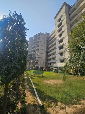 3 BHK Apartment – Exterior View View at Bhagwanti Apartment, Sector 56 - for Rent