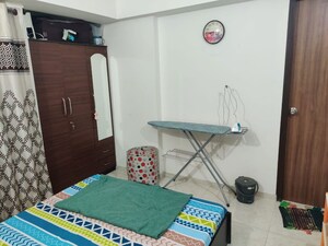Bedroom in 1 BHK Apartment at Lodha Amara, Kolshet Road – for Rent
