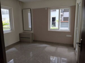 Room in 2 BHK Apartment at Hallmark Sunnyside, Manchirevula – for Rent