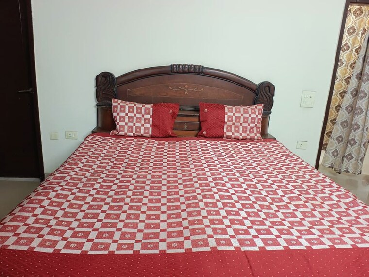 Bedroom, vip road 3 Bedroom 1960 Sq.Ft. Apartment In Vip Road Zirakpur 10682427