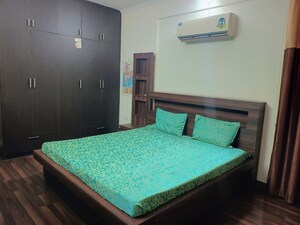 Bedroom in 3 BHK Apartment at Vip Road – for Rent