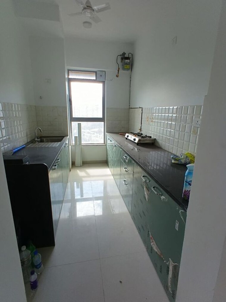 Kitchen, kalpataru-immensa 2 Bedroom 663 Sq.Ft. Apartment In Kolshet Road Thane 10682433