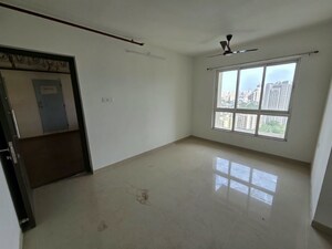 Room in 1.5 BHK Apartment at Puranik City Reserva, Ghodbunder Road – for Rent
