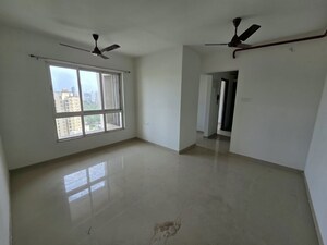 Room in 1.5 BHK Apartment at Puranik City Reserva, Ghodbunder Road – for Rent