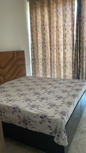 Bedroom in 3 BHK Apartment at Patiala Road – for Rent