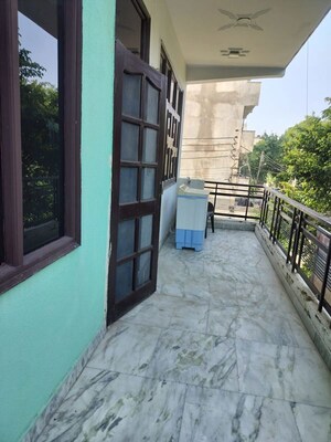 Balcony in 3 BHK Builder Floor at Sector 47 – for Rent