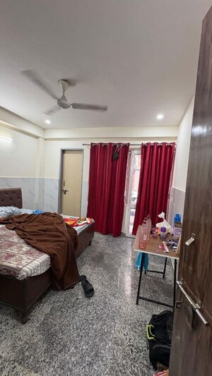 Living Room in 3 BHK Builder Floor at Sector 31 – for Rent