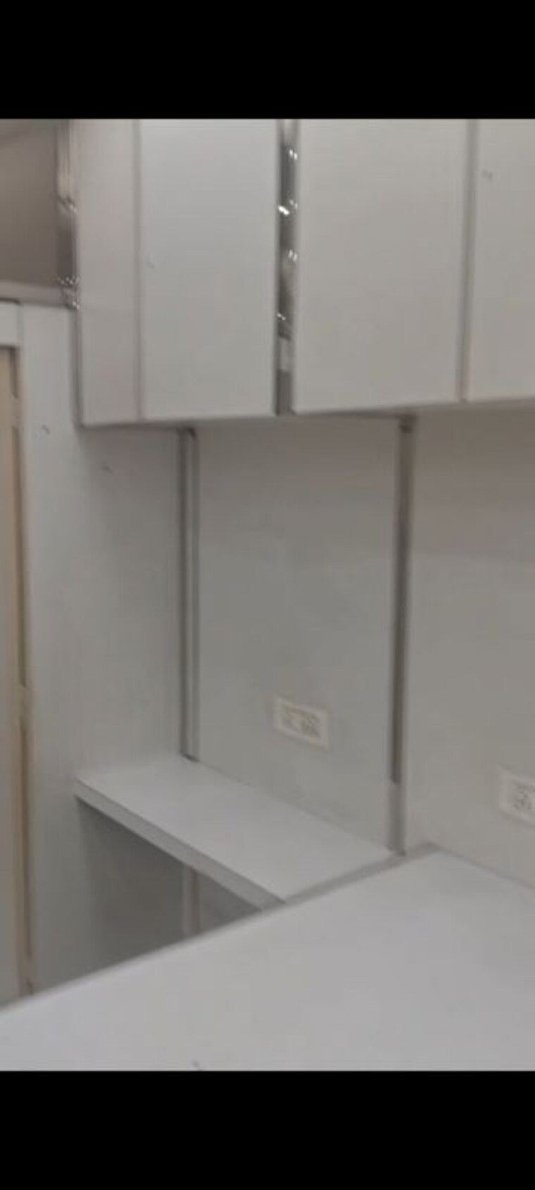 Room, lower parel west Commercial Office Space 450 Sq.Ft. In Lower Parel West Mumbai 10682476