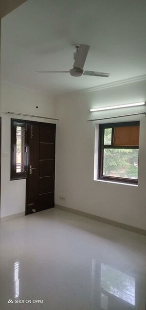 1 BHK Apartment For Rent in Karol Bagh