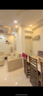 2.5 BHK 1250 Sq.Ft. Builder Floor in Express Zenith
