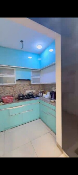 Kitchen in 2.5 BHK Builder Floor at Express Zenith, Sector 77 – for Rent
