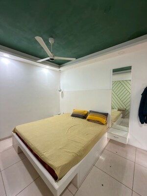 Bedroom in 2 BHK Apartment at Garden Apartments, Vittal Mallya Road – for Rent