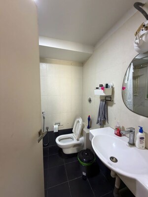 Bathroom in 2 BHK Apartment at Garden Apartments, Vittal Mallya Road – for Rent
