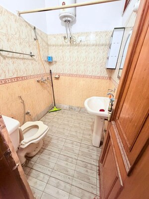 Bathroom in 2 BHK Apartment at Pabhat – for Rent