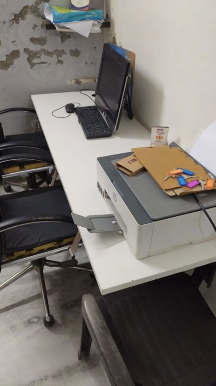 Team Area, sector 40 Commercial Office Space 600 Sq.Ft. In Sector 40 Gurgaon 10682526