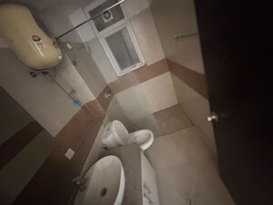 Bathroom in 5 BHK Apartment at Indiabulls Enigma, Sector 110 – for Sale