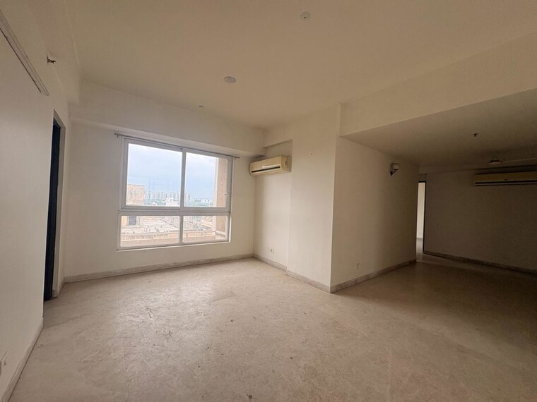 Room, indiabulls-enigma 5 Bedroom 3880 Sq.Ft. Apartment In Sector 110 Gurgaon 10682513