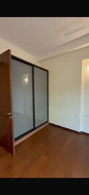 Room in 4 BHK Apartment at Prestige Leela Residency, Kodihalli – for Rent