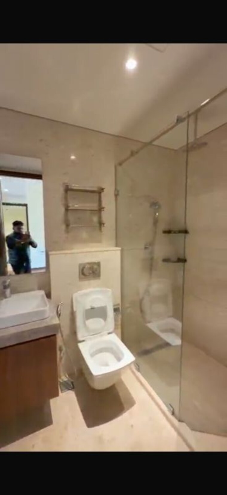 Bathroom, prestige-leela-residency 4 Bedroom 3500 Sq.Ft. Apartment In Kodihalli Bangalore 10682540