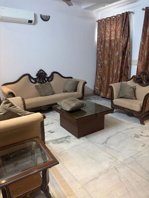 Living Room in 5 BHK Independent House at Sector 10 – for Rent