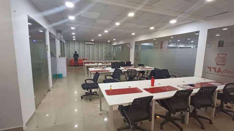 Team Area, sector 63 Commercial Office Space in IT/SEZ 6000 Sq.Ft. In Sector 63 Noida 10682604
