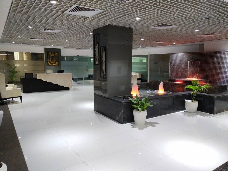  Parking, sector 63 Commercial Office Space in IT/SEZ 6000 Sq.Ft. In Sector 63 Noida 10682604
