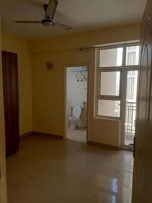 2 BHK Apartment For Rent in Shree Vardhman Mantra, Sector 67