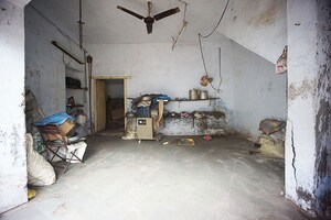 Parking in  Shop at Naroda – for Sale