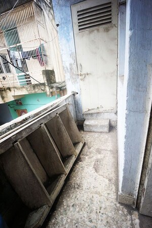 Balcony in  Shop at Naroda – for Sale
