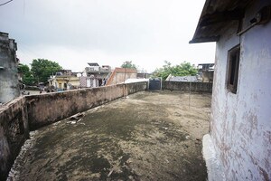  Shop – Exterior View View at Naroda - for Sale