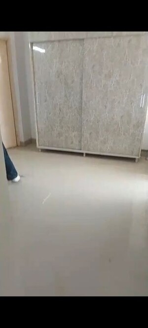 Room in 2 BHK Apartment at Landmark The Homes 81, Sector 81 – for Rent