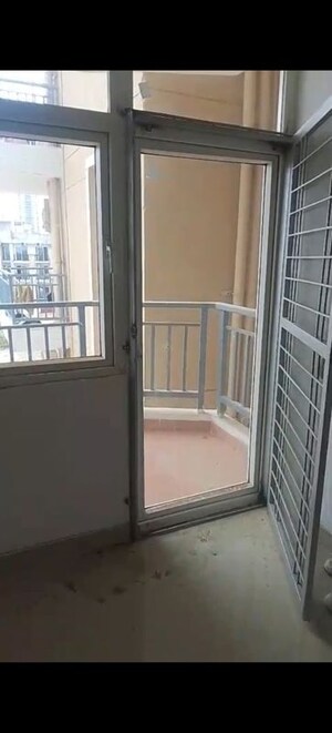Room in 2 BHK Apartment at Landmark The Homes 81, Sector 81 – for Rent