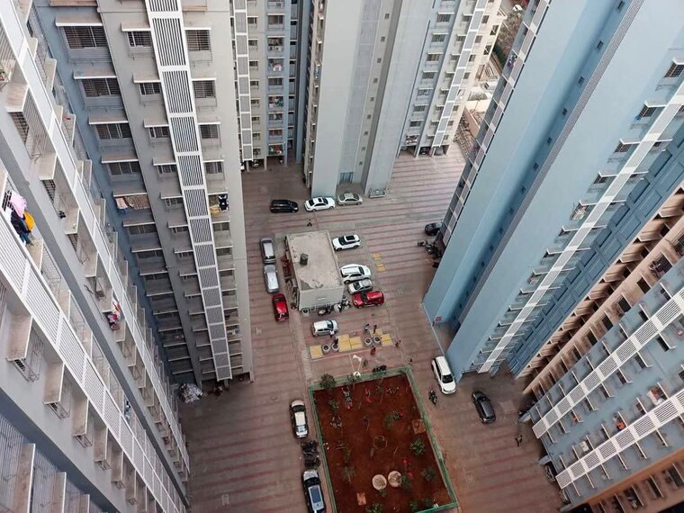 Exterior View, saraswati-building-goregaon 1 Bedroom 550 Sq.Ft. Apartment In Goregaon West Mumbai 10682615