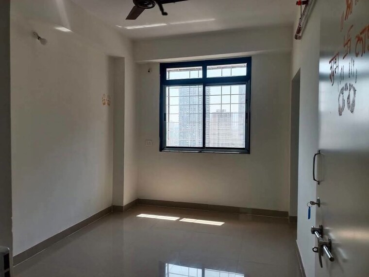 Room, saraswati-building-goregaon 1 Bedroom 550 Sq.Ft. Apartment In Goregaon West Mumbai 10682615