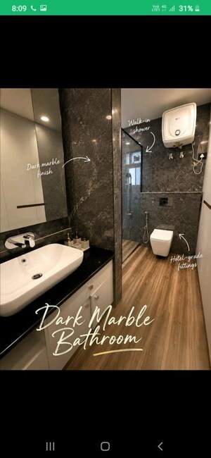 Team Area in 4 BHK Apartment at DLF Trinity Towers, Dlf Phase V – for Rent