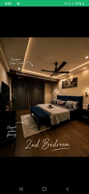 Living Room in 4 BHK Apartment at DLF Trinity Towers, Dlf Phase V – for Rent