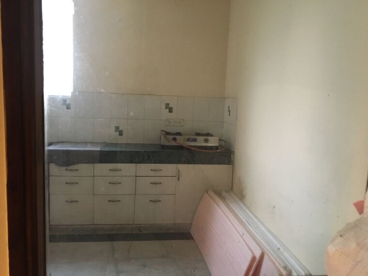 Common Area, sector 63 Commercial Warehouse 4100 Sq.Ft. In Sector 63 Noida 10682638