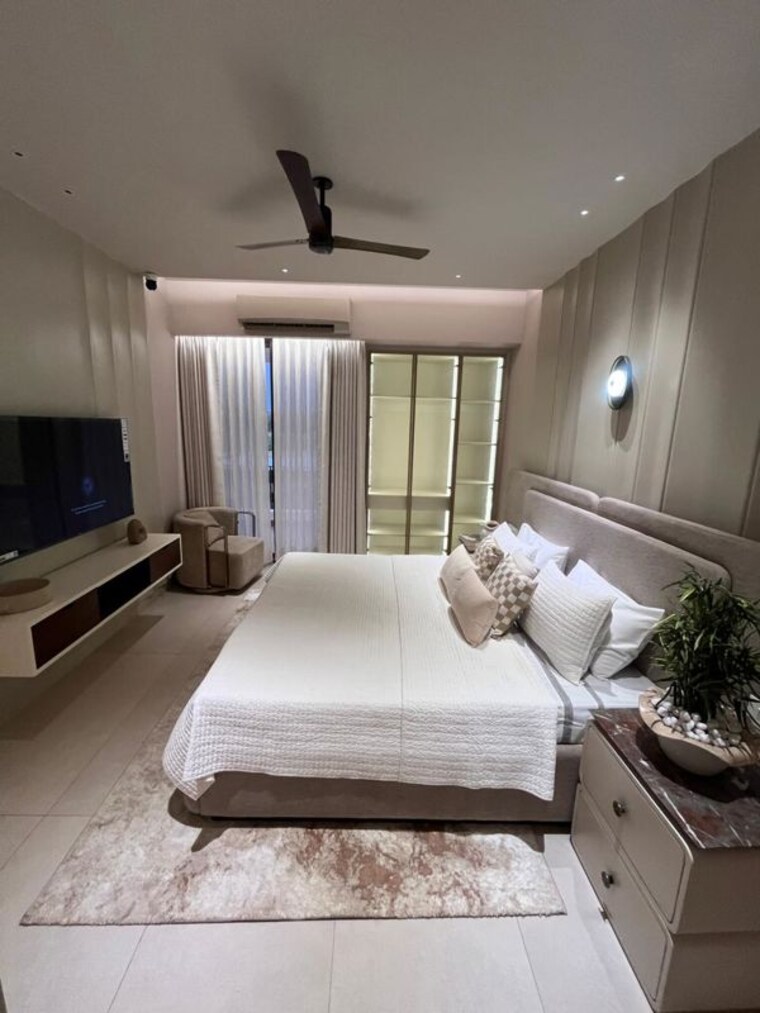 Master Bedroom, singhpura 3.5 Bedroom 2439 Sq.Ft. Penthouse In Singhpura Zirakpur 10682640